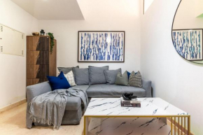 Furnished studio near Mall of Emirates